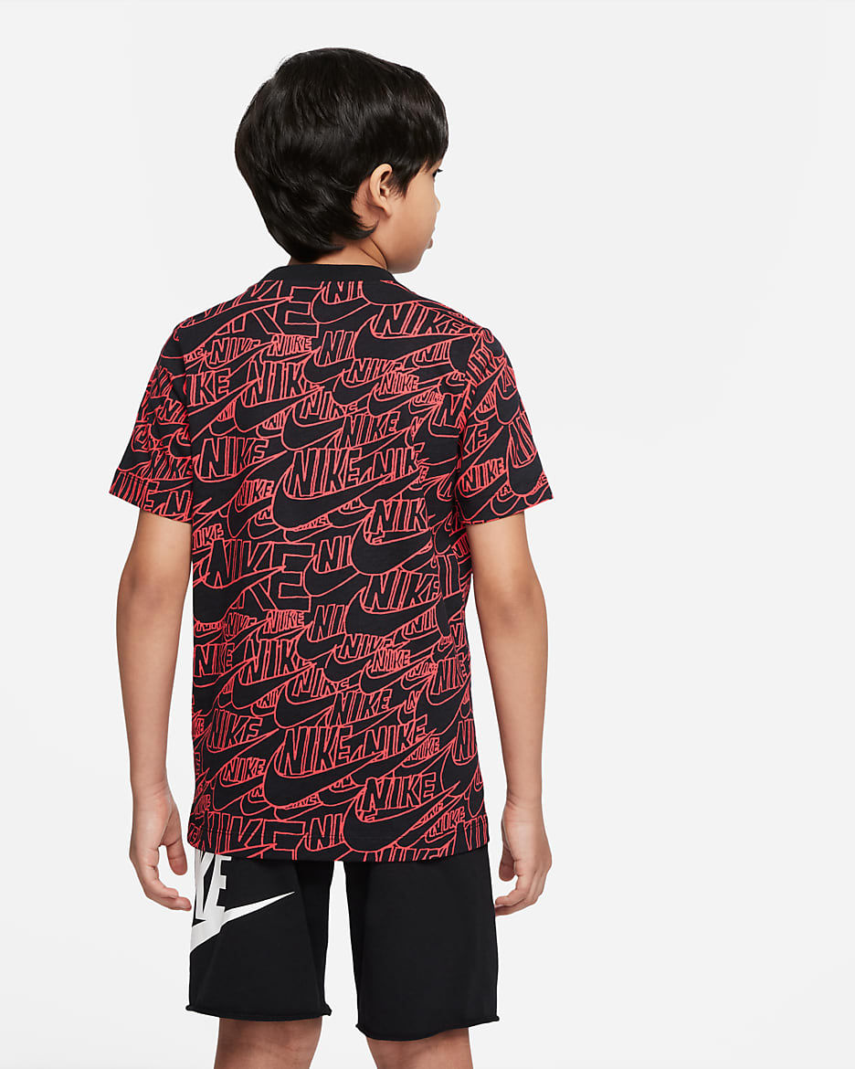 Nike Sportswear Older Kids Boys T Shirt. Nike ID